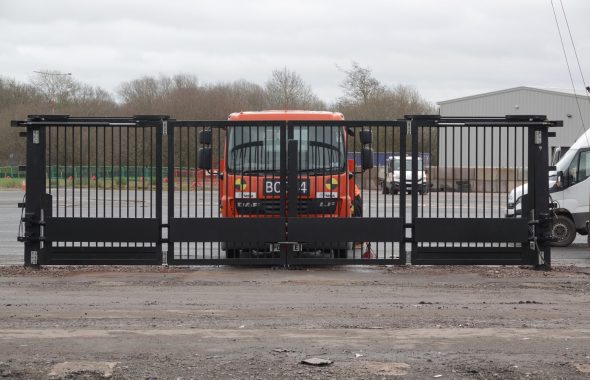Bi-Folding Speed Gate (Double)