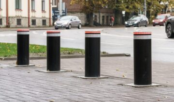 Urban Security Solutions: Integrating Smart Technologies with Physical Barriers